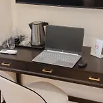 Sofia & Pensión 4*