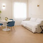 Sofia & 4* Pompeia